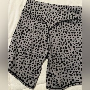 Balance Athletica Rider Shorts - Snow Leopard